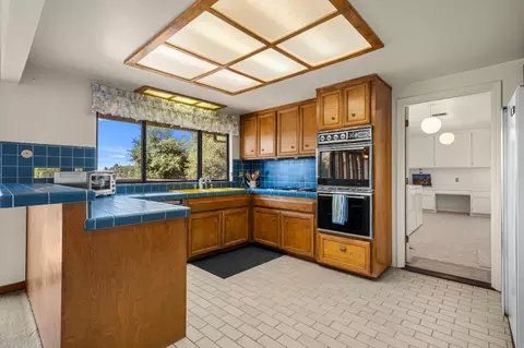 Kitchen - 1582 Barrett Dr, Placerville, CA 95667 photo 1 of 8