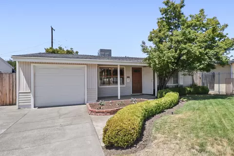 2525 Darwin St, Sacramento, CA 95821