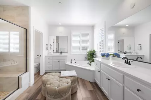 Bath - 700 Silo St, Folsom, CA 95630 photo 1 of 5