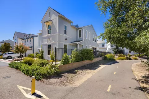 Exterior - 700 Silo St, Folsom, CA 95630 photo 1 of 8