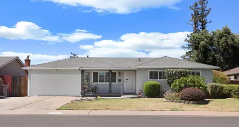 2855 Del Rio Dr, Stockton, CA 95204
