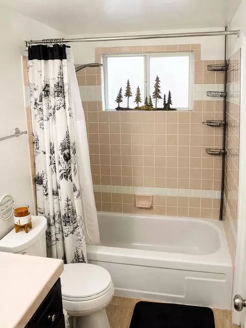 Bath - 2424 Silver Dr, Arnold, CA 95223 photo 1 of 2