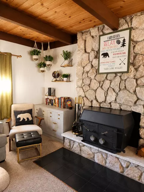 Living - 2424 Silver Dr, Arnold, CA 95223 photo 3 of 4