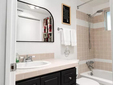 Bath - 2424 Silver Dr, Arnold, CA 95223 photo 2 of 3