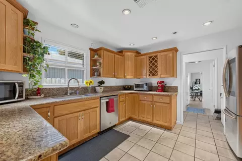 Kitchen - 6218 Coyle Ave, Carmichael, CA 95608 photo 1 of 6