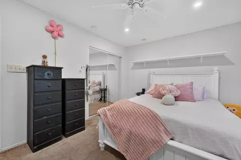 Bedroom - 6218 Coyle Ave, Carmichael, CA 95608 photo 4 of 9