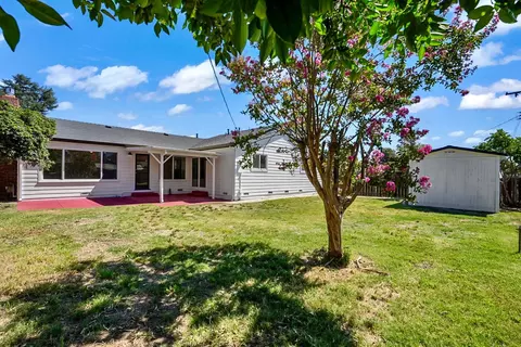 Exterior - 830 Windsor Dr, Lodi, CA 95240 photo 3 of 6