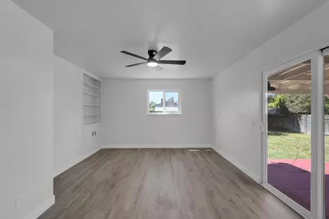 Living - 830 Windsor Dr, Lodi, CA 95240 photo 1 of 4