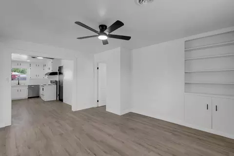 Living - 830 Windsor Dr, Lodi, CA 95240 photo 2 of 4