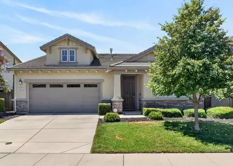 9884 Bluefin Way, Elk Grove, CA 95757