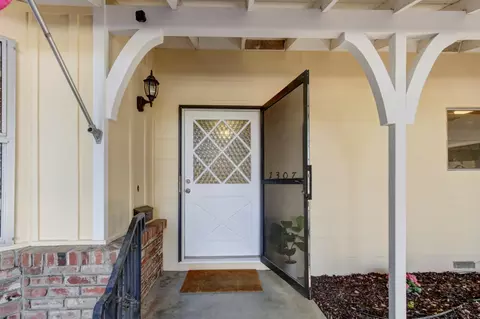 1307 W 8th St, Davis, CA 95616 photo 3