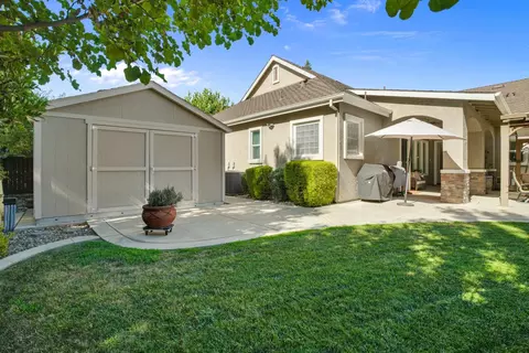 Exterior - 446 Clendenin Pkwy, Ripon, CA 95366 photo 9 of 10