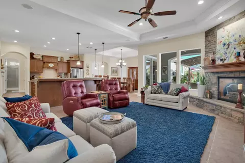 Living - 446 Clendenin Pkwy, Ripon, CA 95366 photo 3 of 3