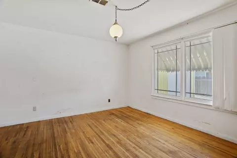 Bedroom - 660 E North St, Manteca, CA 95336 photo 1 of 6
