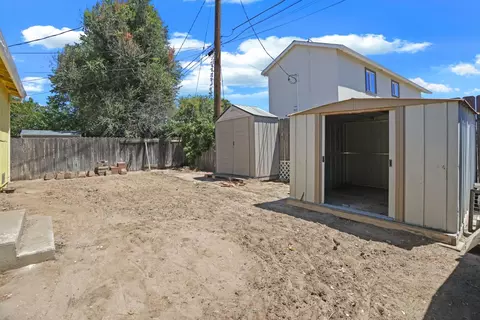 Exterior - 660 E North St, Manteca, CA 95336 photo 9 of 9