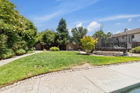 Exterior - 1414 Hazelnut Way, Manteca, CA 95337 photo 6 of 9