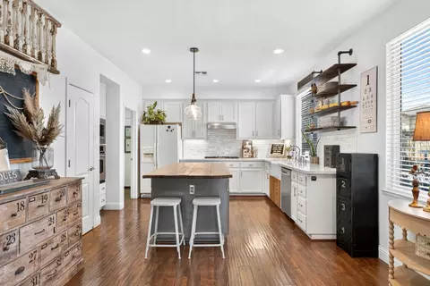 Kitchen - 1414 Hazelnut Way, Manteca, CA 95337 photo 1 of 3