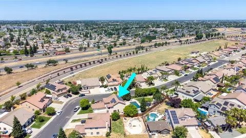 View/Area - 1414 Hazelnut Way, Manteca, CA 95337 photo 2 of 5