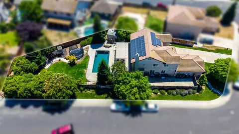 View/Area - 1414 Hazelnut Way, Manteca, CA 95337 photo 3 of 5