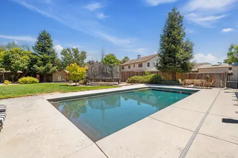 Exterior - 1414 Hazelnut Way, Manteca, CA 95337 photo 7 of 9