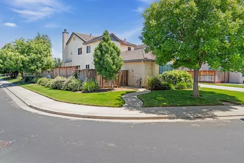 Exterior - 1414 Hazelnut Way, Manteca, CA 95337 photo 3 of 9