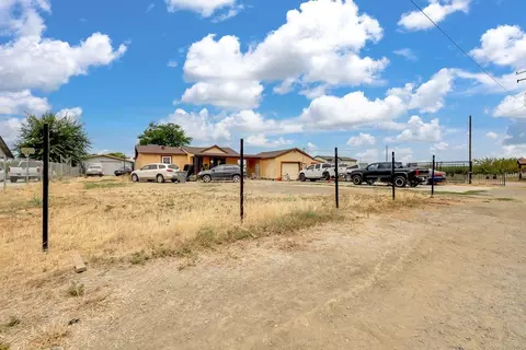 7413 Burch Rd, Yuba City, CA 95993