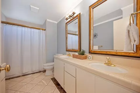 Bath - 7125 Willey Way, Carmichael, CA 95608 photo 4 of 4