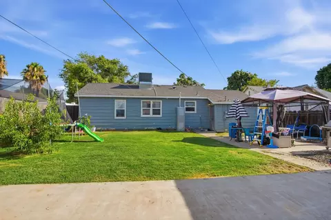 Exterior - 1626 Wolf Ave, Modesto, CA 95358 photo 7 of 8