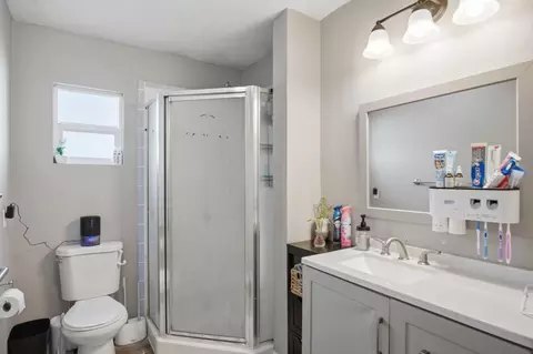 Bath - 1626 Wolf Ave, Modesto, CA 95358 photo 1 of 1