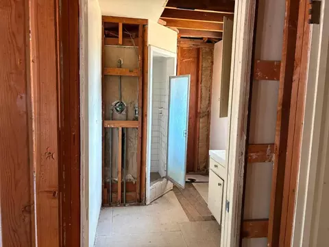 Bath - 2283 Larson Rd, Lodi, CA 95242 photo 1 of 1