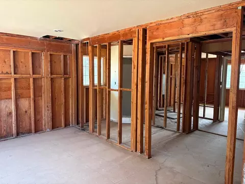 Entry Way - 2283 Larson Rd, Lodi, CA 95242 photo 2 of 4