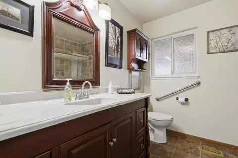 Bath - 7745 Butte House Rd, Sutter, CA 95982 photo 1 of 5