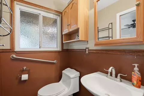 Bath - 7745 Butte House Rd, Sutter, CA 95982 photo 3 of 5