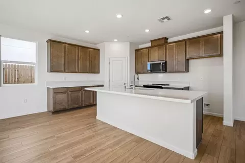 Kitchen - 2612 Coopers Hawk Ln, Modesto, CA 95357 photo 1 of 2