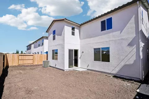Exterior - 2612 Coopers Hawk Ln, Modesto, CA 95357 photo 5 of 5