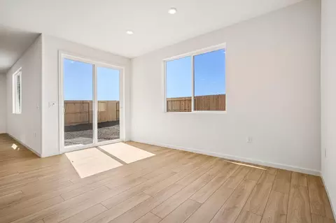 Living - 2612 Coopers Hawk Ln, Modesto, CA 95357 photo 5 of 5