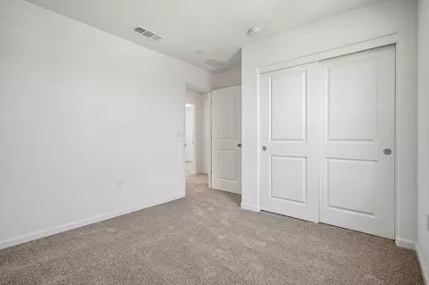 Bedroom - 2612 Coopers Hawk Ln, Modesto, CA 95357 photo 5 of 11