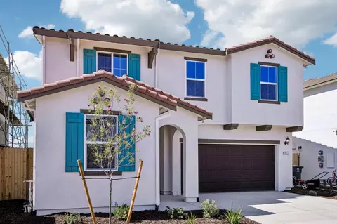 Exterior - 2612 Coopers Hawk Ln, Modesto, CA 95357 photo 3 of 5