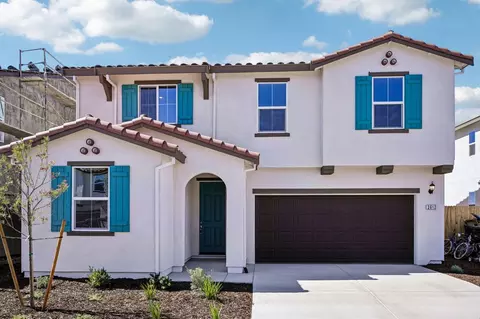 Exterior - 2612 Coopers Hawk Ln, Modesto, CA 95357 photo 2 of 5