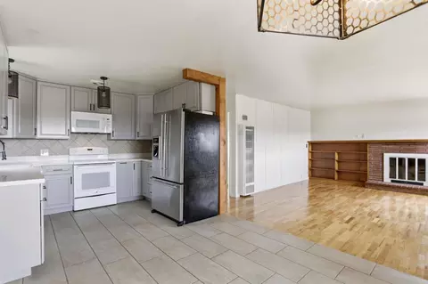 Kitchen - 1900 Lincoln St, Seaside, CA 93955 photo 5 of 5