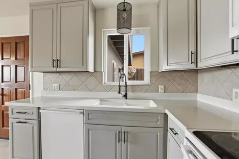 Kitchen - 1900 Lincoln St, Seaside, CA 93955 photo 4 of 5