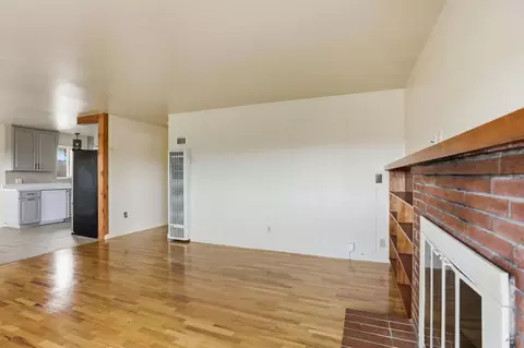 Living - 1900 Lincoln St, Seaside, CA 93955 photo 5 of 7