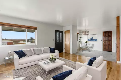 Living - 1900 Lincoln St, Seaside, CA 93955 photo 6 of 7
