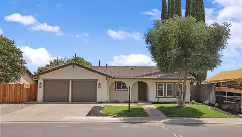 1480 Highland Ct, Manteca, CA 95336