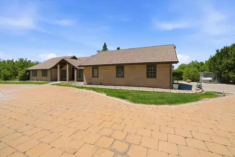 Exterior - 17230 E Franscella Ln, Ripon, CA 95366 photo 2 of 13