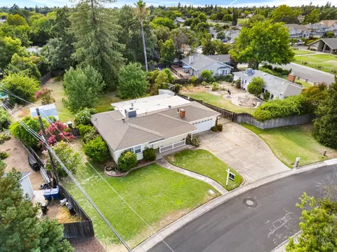 View/Area - 2661 Foothill Dr, Carmichael, CA 95608 photo 2 of 3