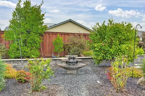 Exterior - 1350 Laurel Dr, Manteca, CA 95336 photo 14 of 16