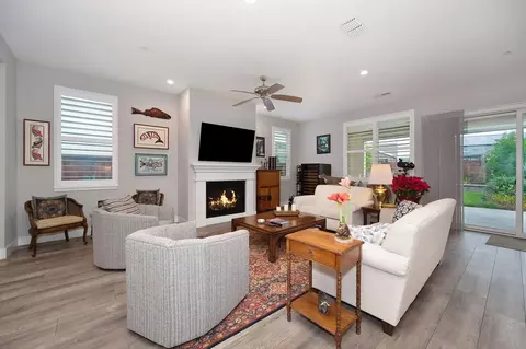 Living - 1350 Laurel Dr, Manteca, CA 95336 photo 3 of 3