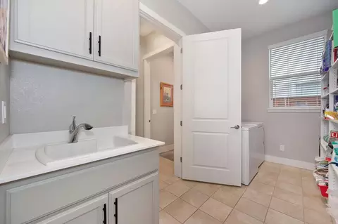 Other - 1350 Laurel Dr, Manteca, CA 95336 photo 3 of 9