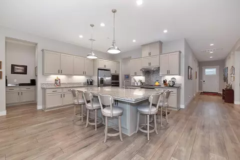 Kitchen - 1350 Laurel Dr, Manteca, CA 95336 photo 5 of 6